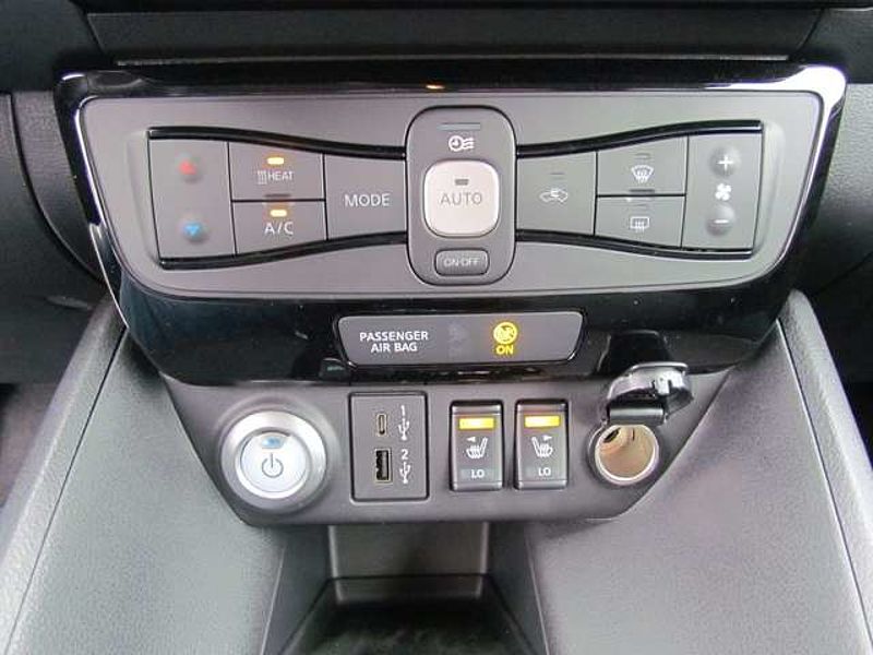 Nissan Leaf 40 kWh N-Connecta *Winterpack*LED-Scheinwerfer*
